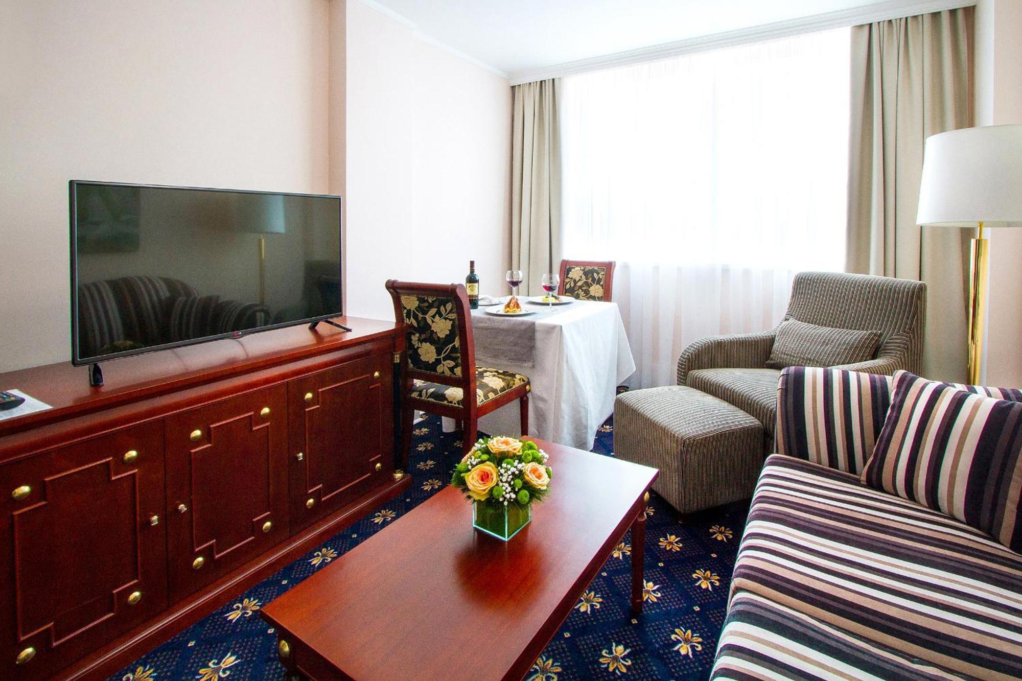A Hoteli - Hotel Sloboda Šabac Kamer foto