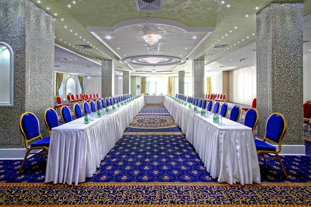 A Hoteli - Hotel Sloboda Šabac Buitenkant foto